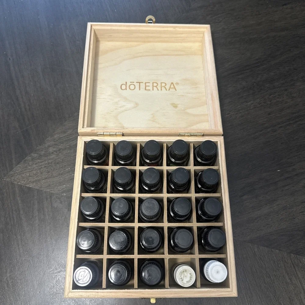 Doterra Essential Oil Lot Of 23 Scents Kit Wooden Storage